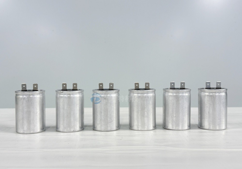 CBB60灯具带4.8插片电容